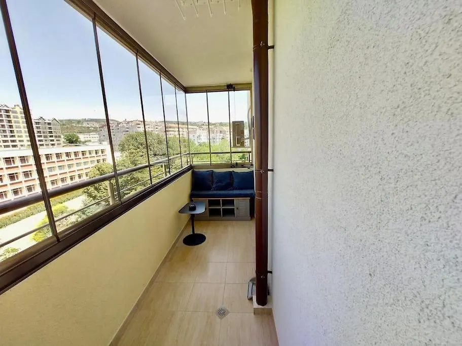 Elegance Estate - Free Parking Apartment Varna