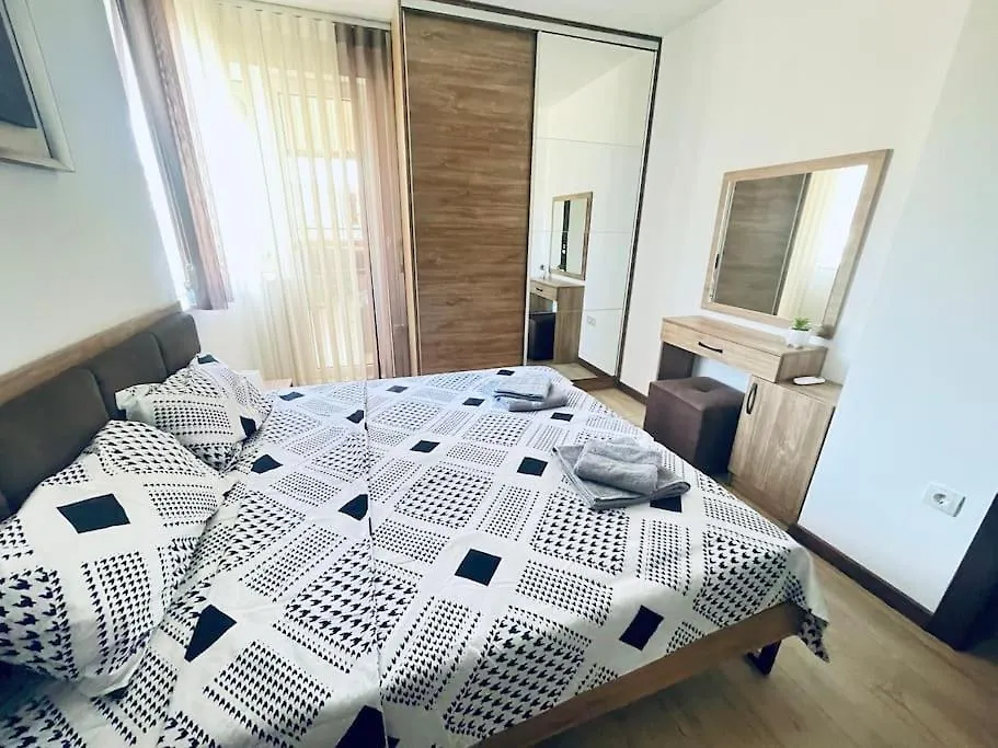 Elegance Estate - Free Parking Apartment Varna 0*,
